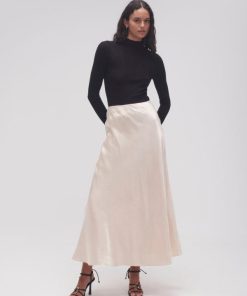 Whiteandwear.shopb3664d7513 3
