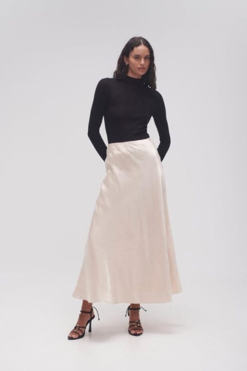 Whiteandwear.shopb3664d7513 3