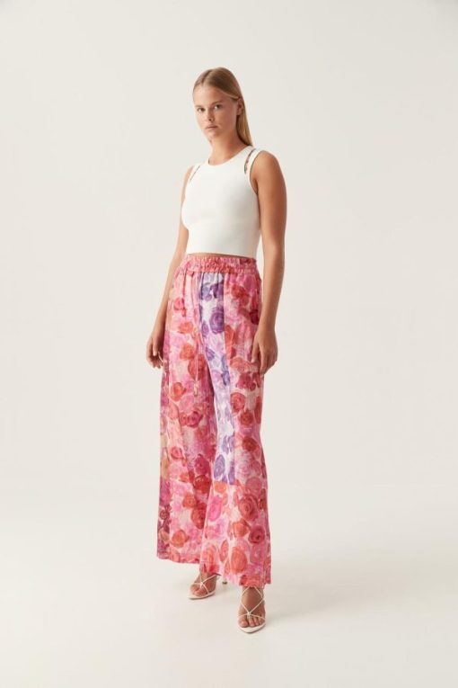 Whiteandwear.shopc4042856c1 3