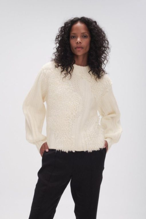 Whiteandwear.shopc9a2c23409 1