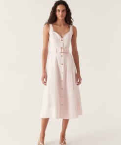 Whiteandwear.shopcf2fe5ac8f 1