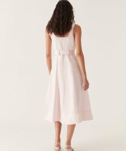 Whiteandwear.shopcf2fe5ac8f 5