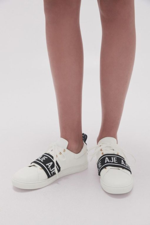 Whiteandwear.shopd64df57026 2
