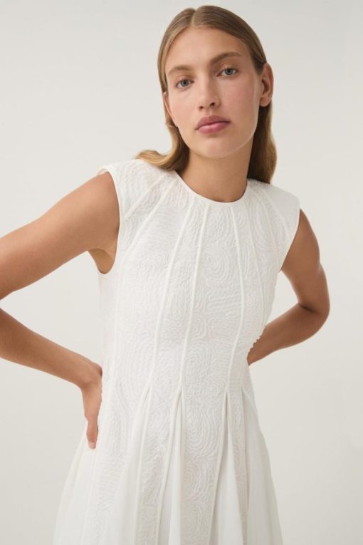 Whiteandwear.shope48b176b0c 4