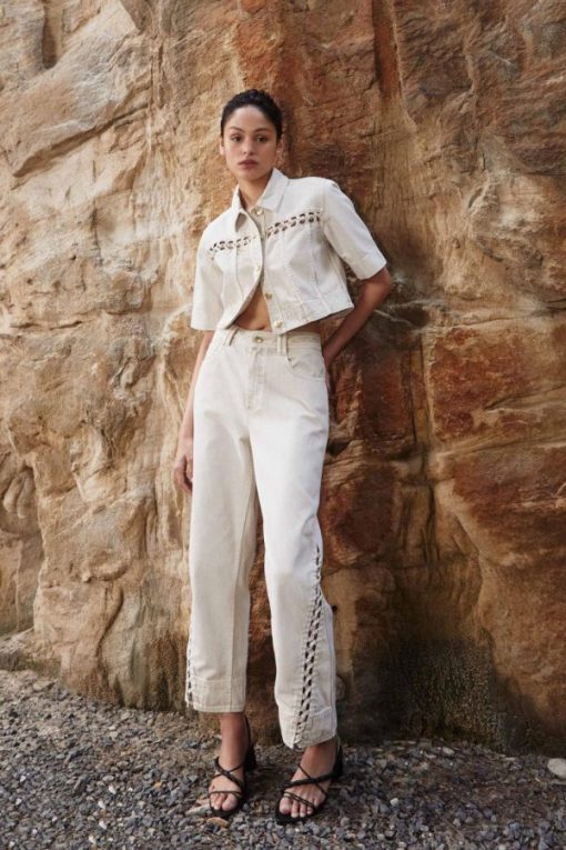 Whiteandwear.shopfeb8ff2f77 1