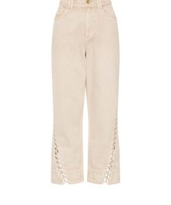Whiteandwear.shopfeb8ff2f77 2