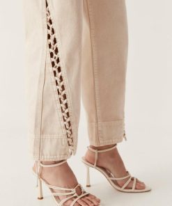Whiteandwear.shopfeb8ff2f77 7